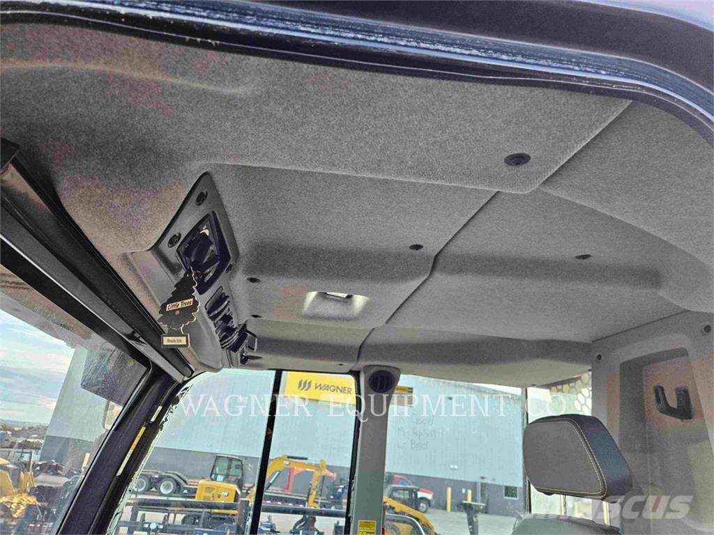 CAT 74004GC ساحبات مفصلية