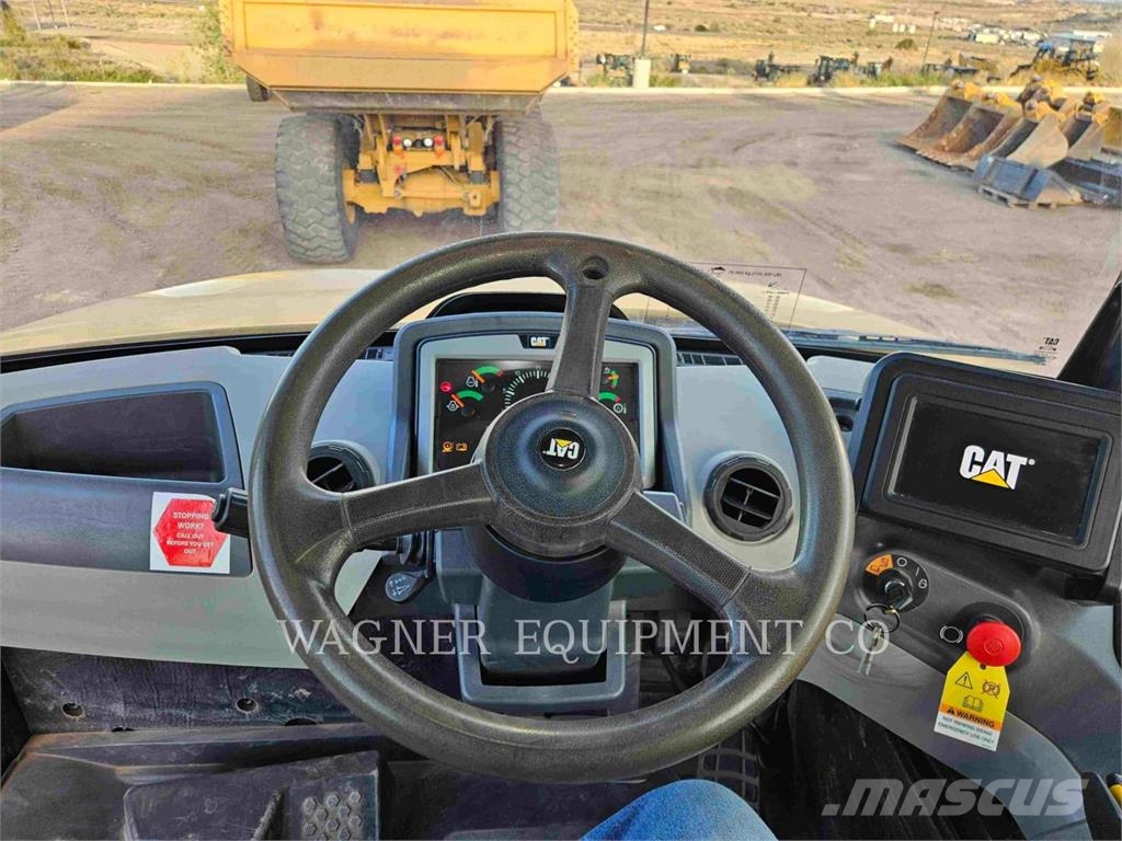 CAT 74004GC ساحبات مفصلية