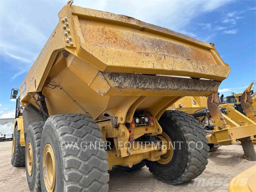 CAT 74004GC ساحبات مفصلية