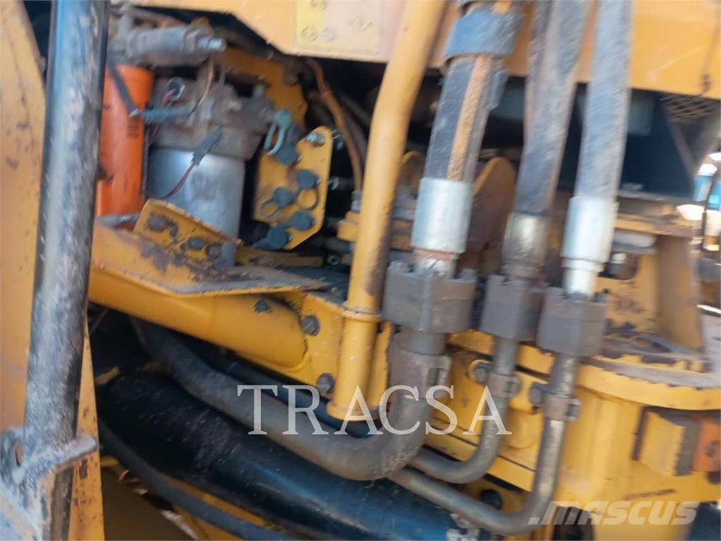 CAT 740B Zglobni demperji