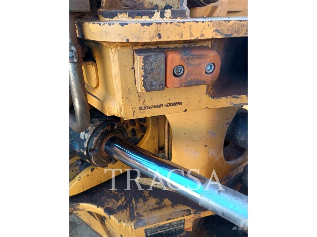 CAT 740B Zglobni demperji