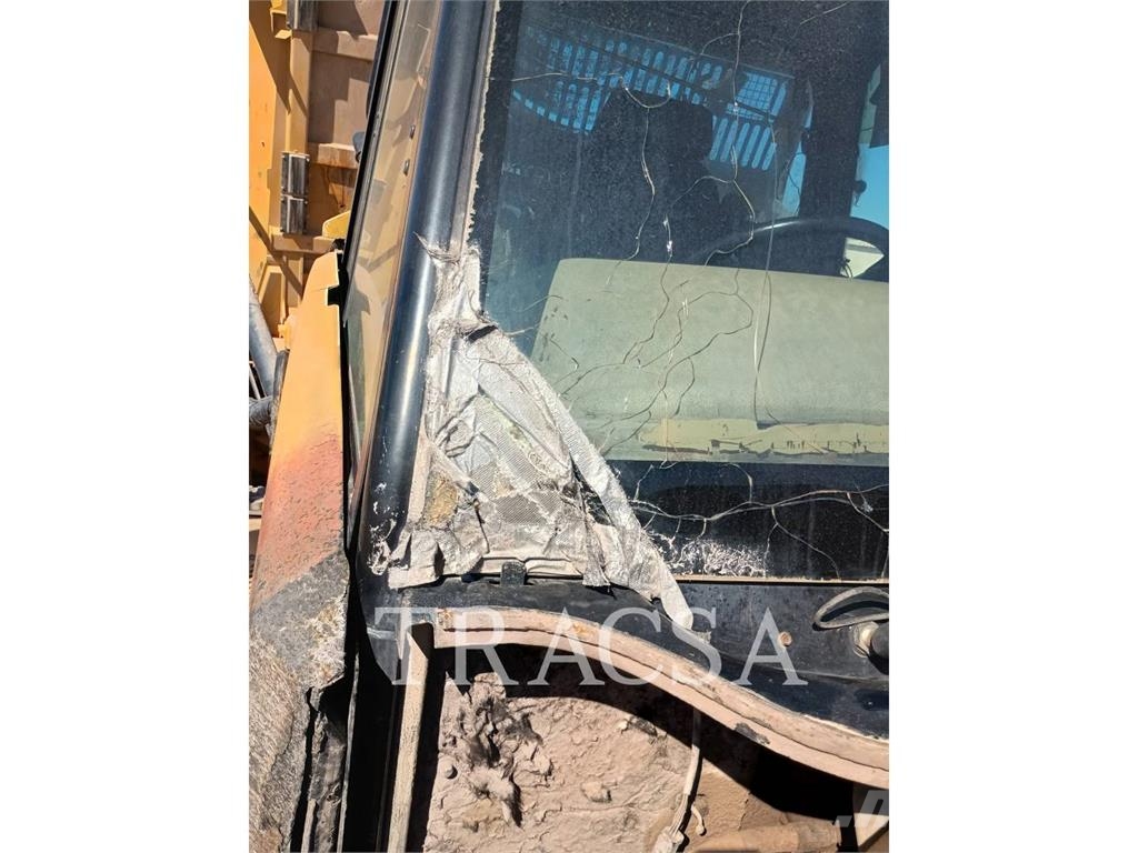 CAT 740B Zglobni demperji