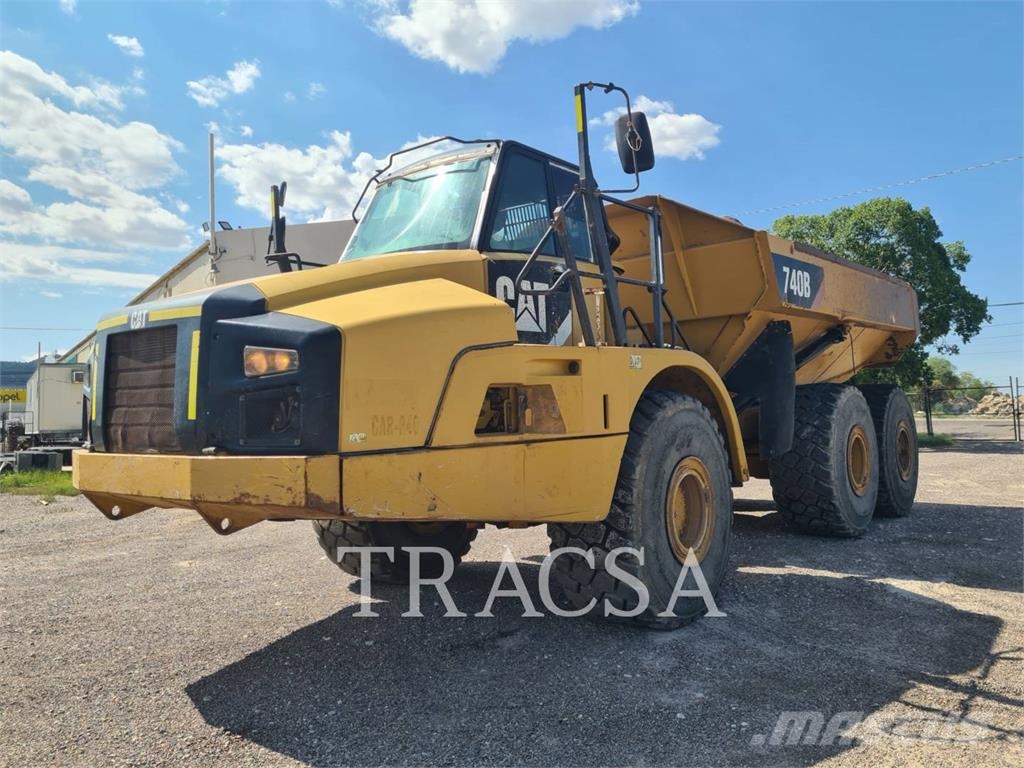 CAT 740B Liigendraamiga pinnaseveokid