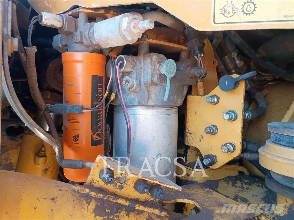 CAT 740B Liigendraamiga pinnaseveokid