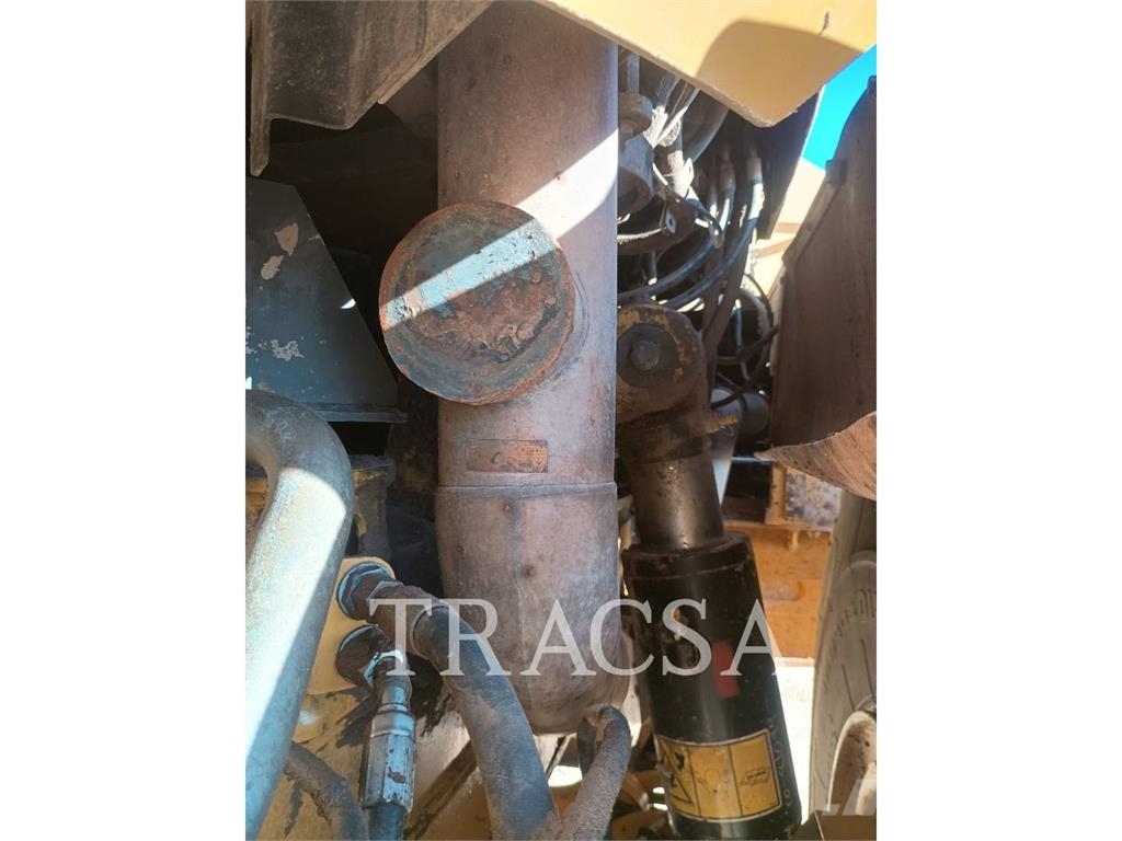 CAT 740B Liigendraamiga pinnaseveokid