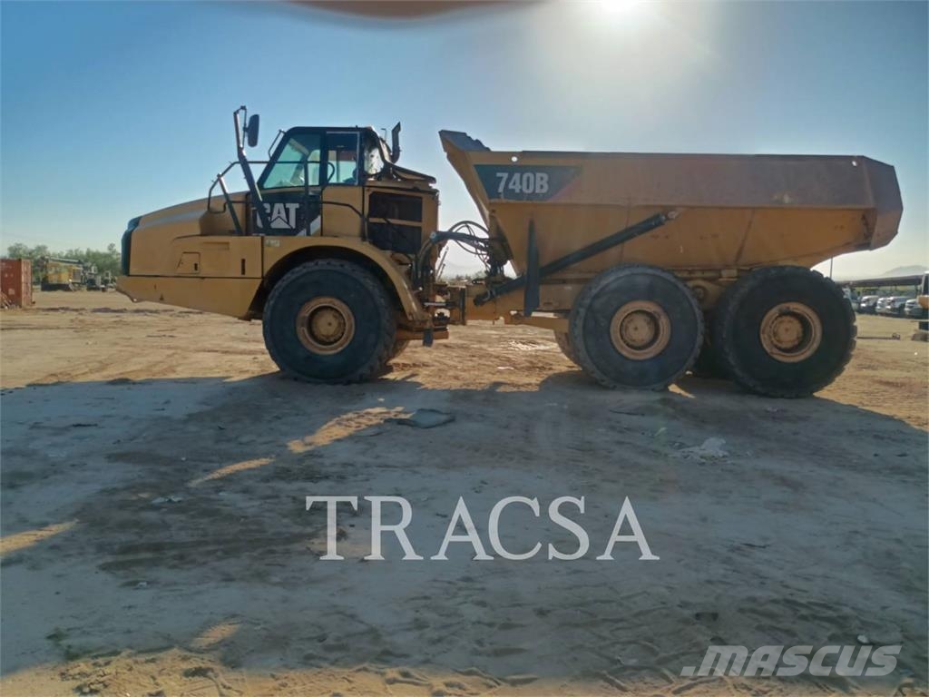 CAT 740B Liigendraamiga pinnaseveokid