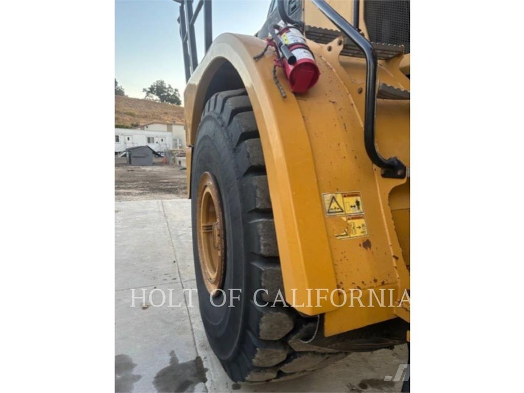 CAT 740B Kloubové dempry