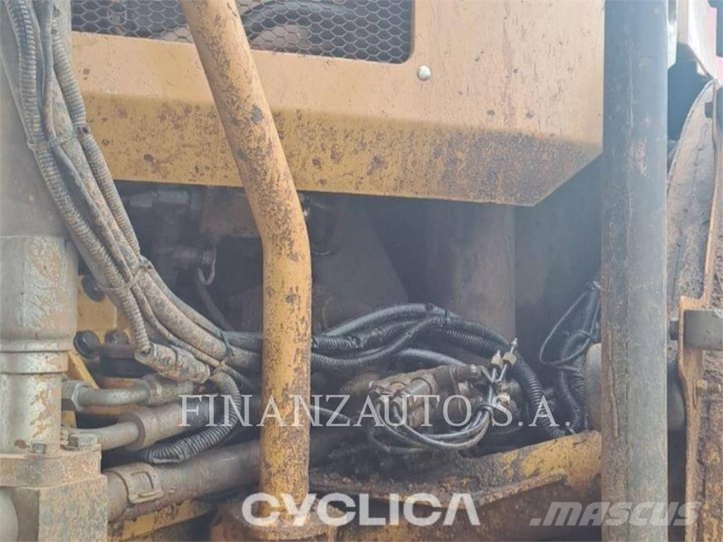 CAT 740B Σπαστό Dump Truck ADT