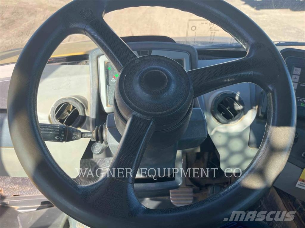 CAT 740GC Dumper - Knickgelenk