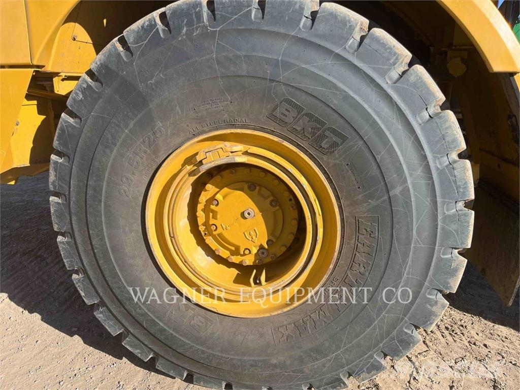 CAT 740GC Dumper - Knickgelenk