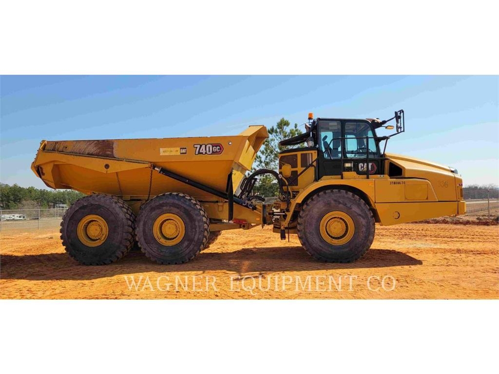 CAT 740GC Zglobni damperi
