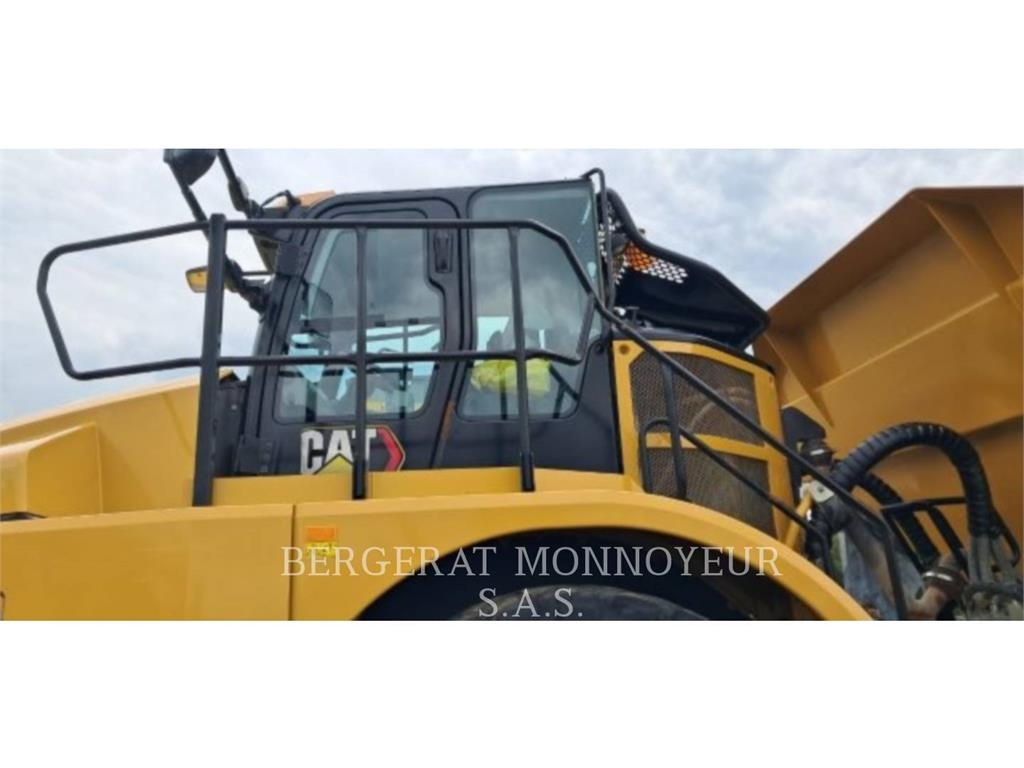 CAT 740GC Midjestyrd dumper