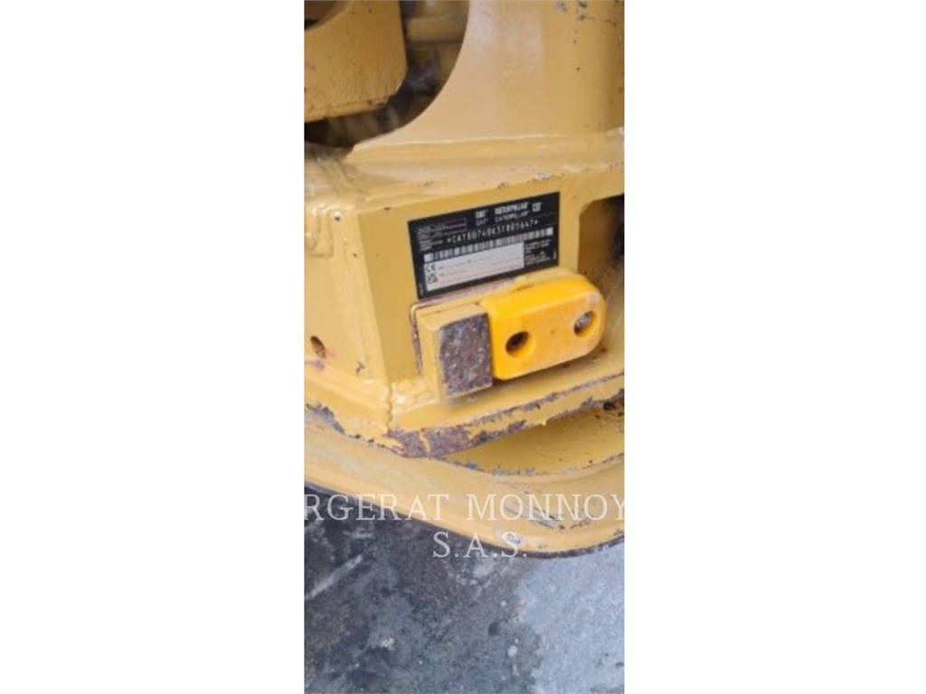 CAT 740GC Midjestyrd dumper