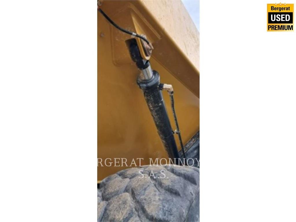 CAT 740GC Tombereau articulé