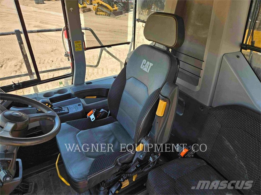 CAT 745 Knik dumptrucks
