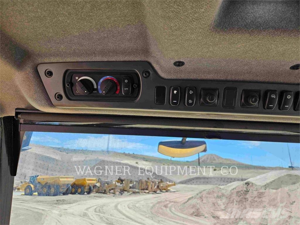 CAT 745 Knik dumptrucks