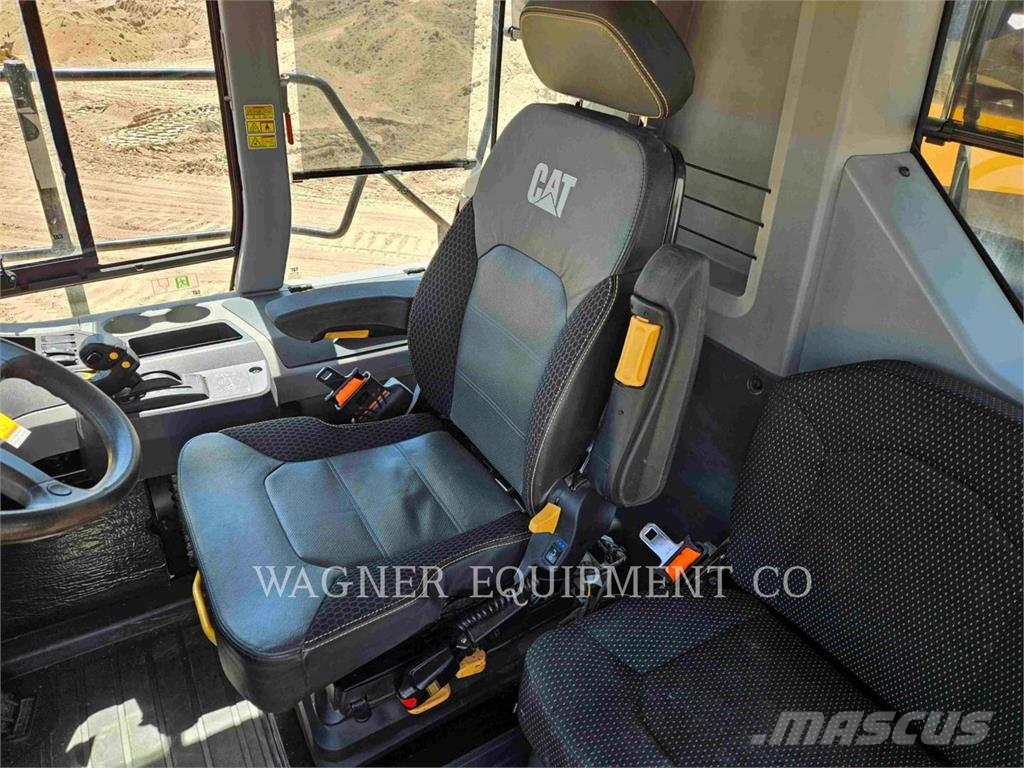 CAT 745 Knik dumptrucks