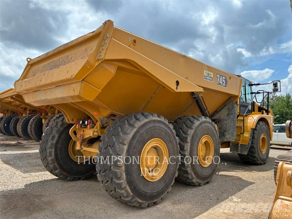 CAT 745 Wozidła przegubowe