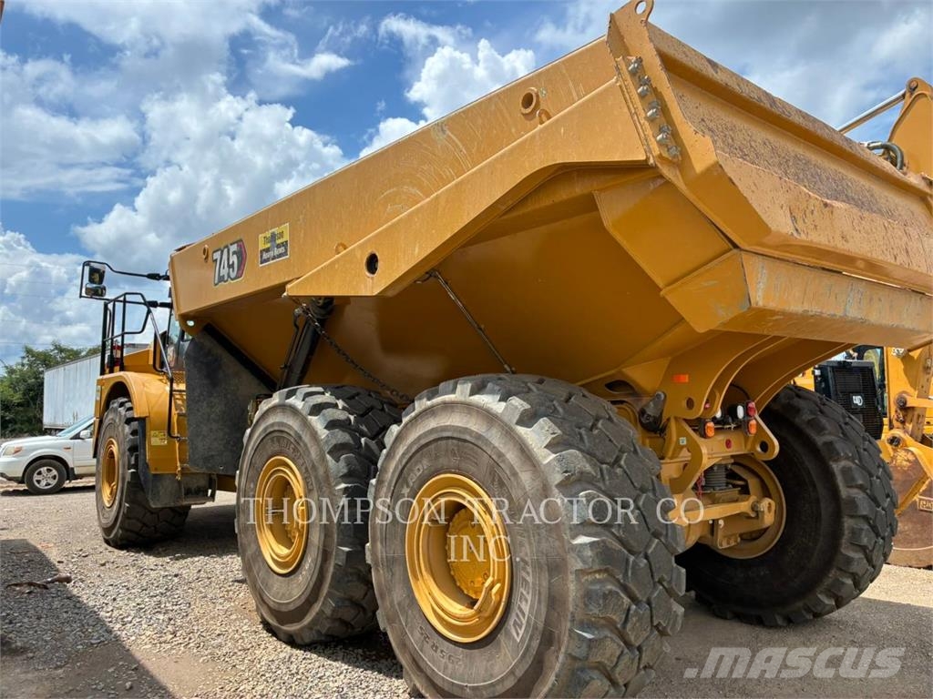 CAT 745 Wozidła przegubowe