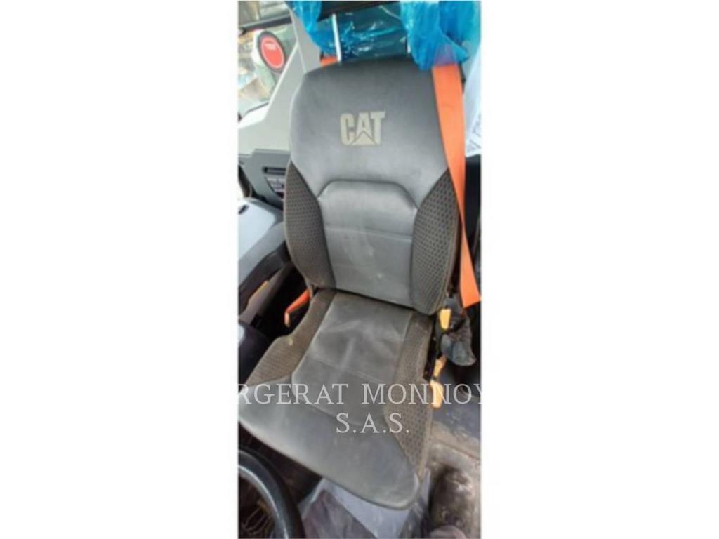 CAT 745 Dumper - Knickgelenk