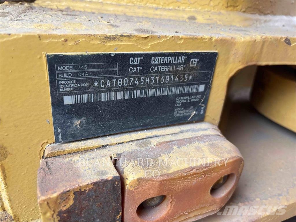 CAT 745 Artikulētie pašizgāzēji