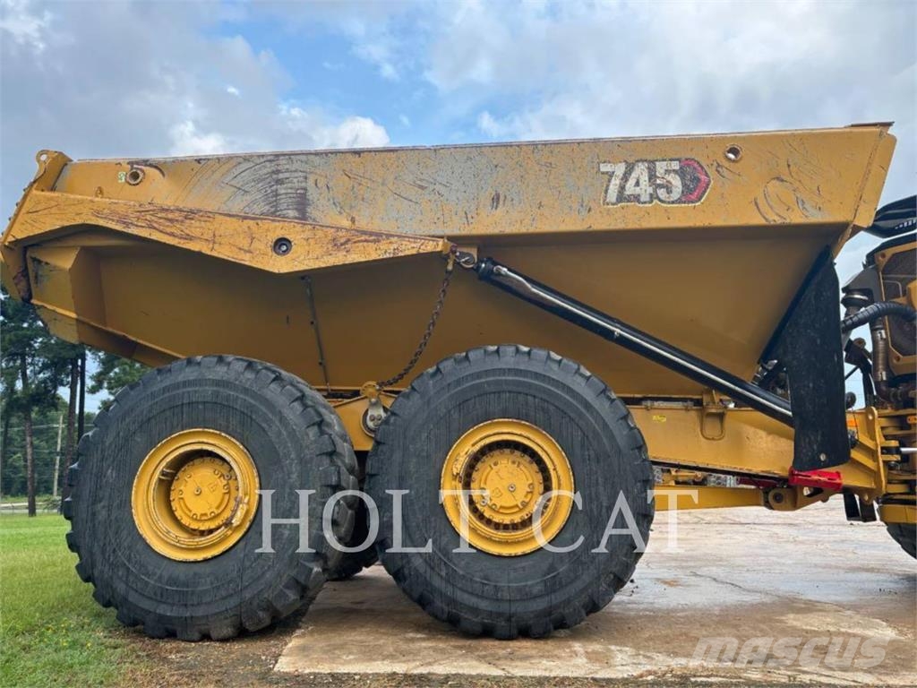 CAT 745 Knik dumptrucks
