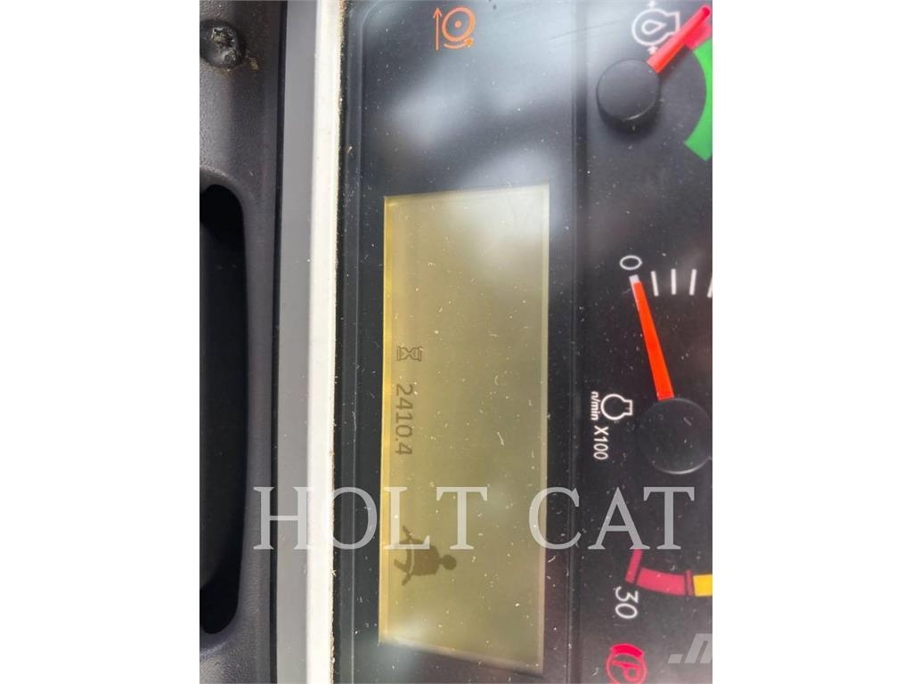 CAT 745 Knik dumptrucks