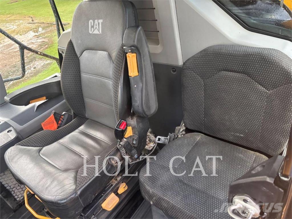 CAT 745 Knik dumptrucks