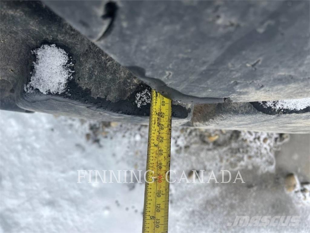 CAT 745 ساحبات مفصلية