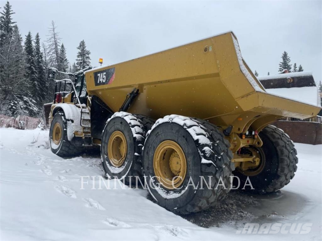 CAT 745 ساحبات مفصلية