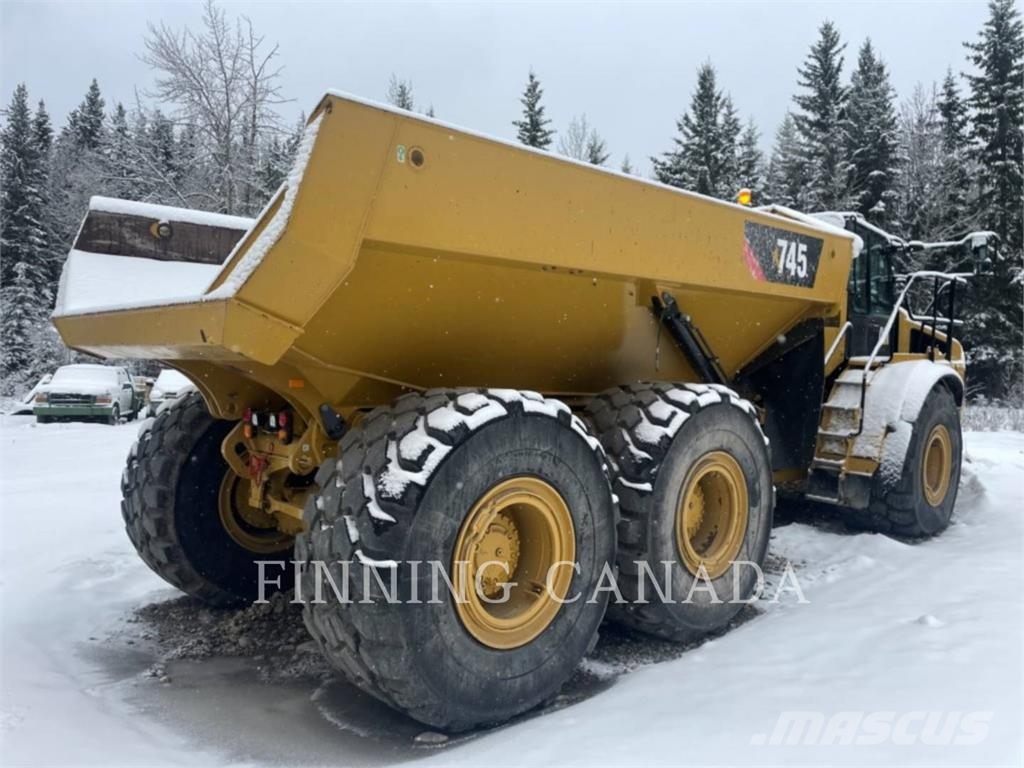 CAT 745 ساحبات مفصلية