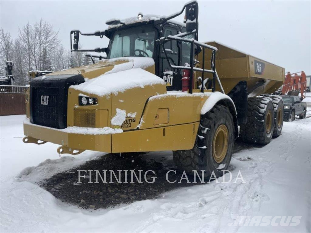 CAT 745 ساحبات مفصلية