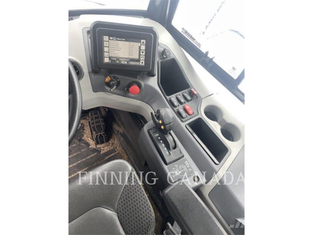 CAT 745 ساحبات مفصلية