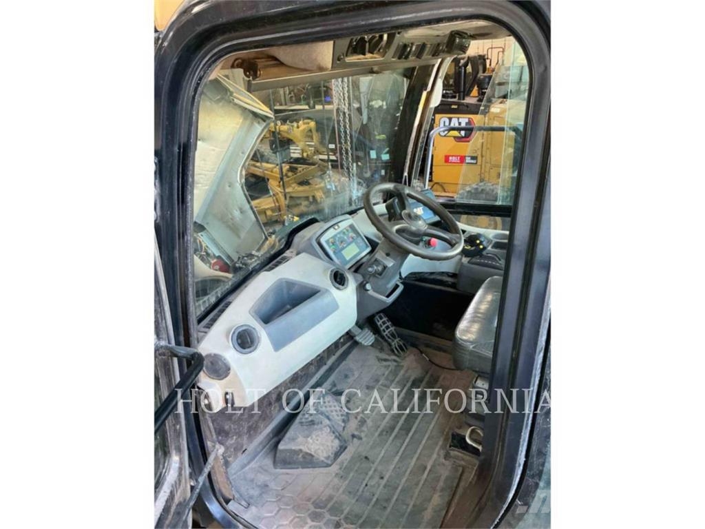 CAT 745 Σπαστό Dump Truck ADT