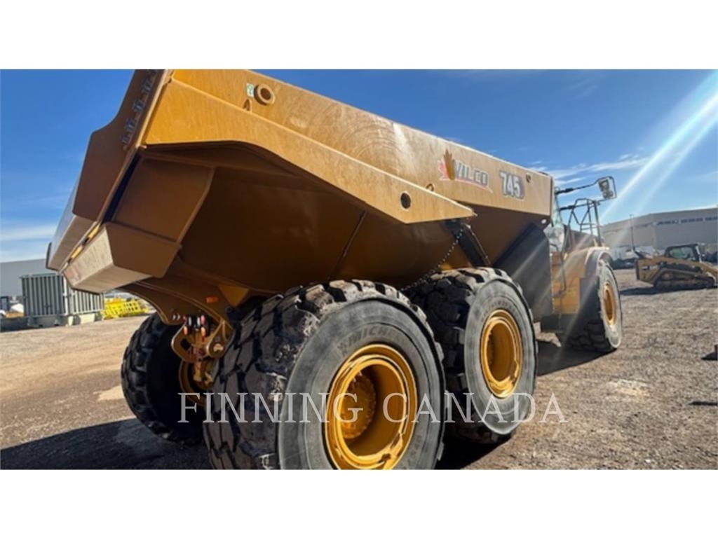 CAT 745 Csuklósdömperek