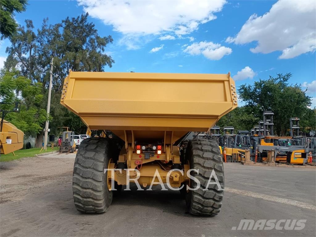 CAT 745 Csuklósdömperek