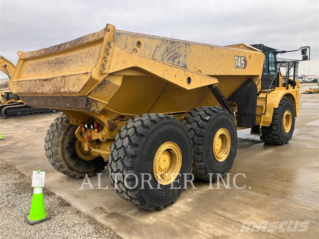 CAT 745-04 Wozidła przegubowe