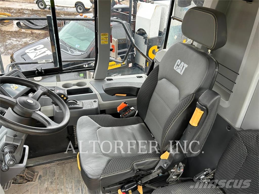 CAT 745-04 Wozidła przegubowe