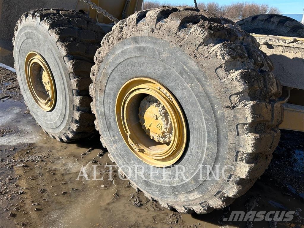 CAT 745-04 Wozidła przegubowe