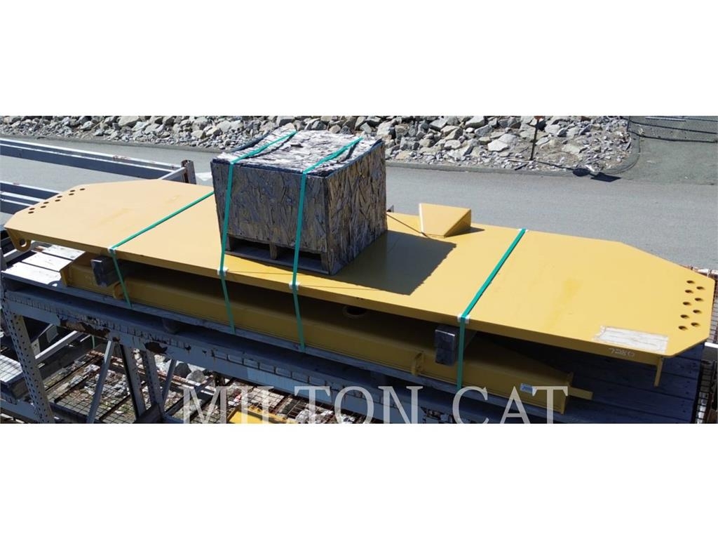 CAT 745 SCISSOR TAILGATE Κουβάδες