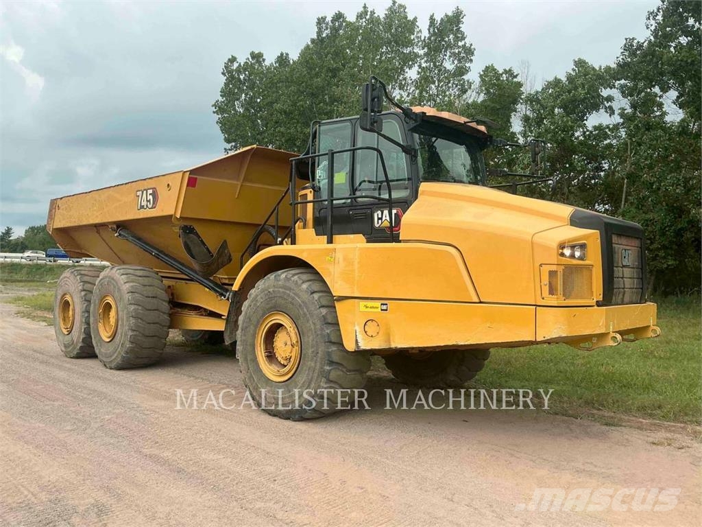 CAT 745 T Зчленовані самоскиди