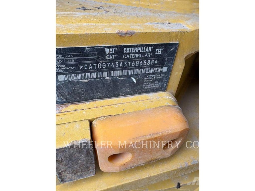CAT 745 TG Liigendraamiga pinnaseveokid