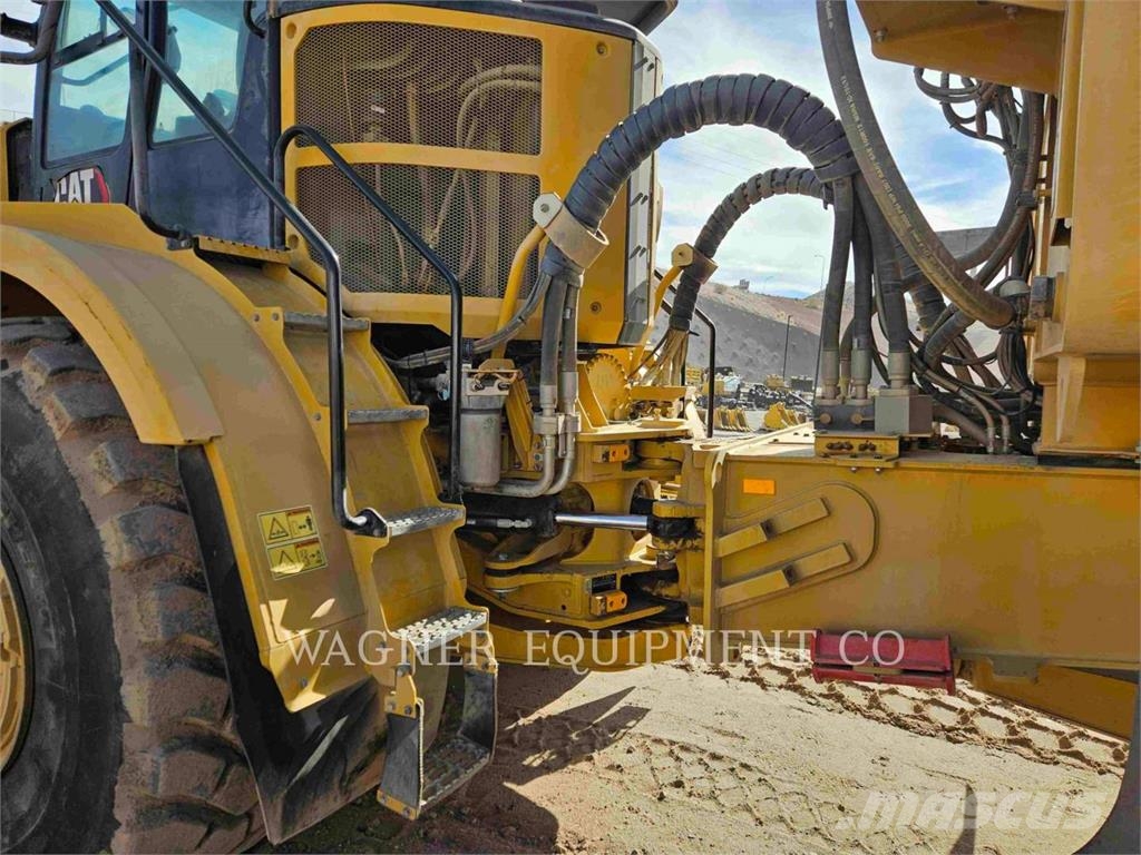 CAT 745 WT Wassertanker