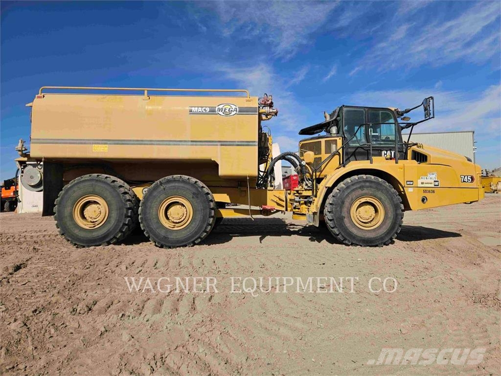 CAT 745 WT Wassertanker