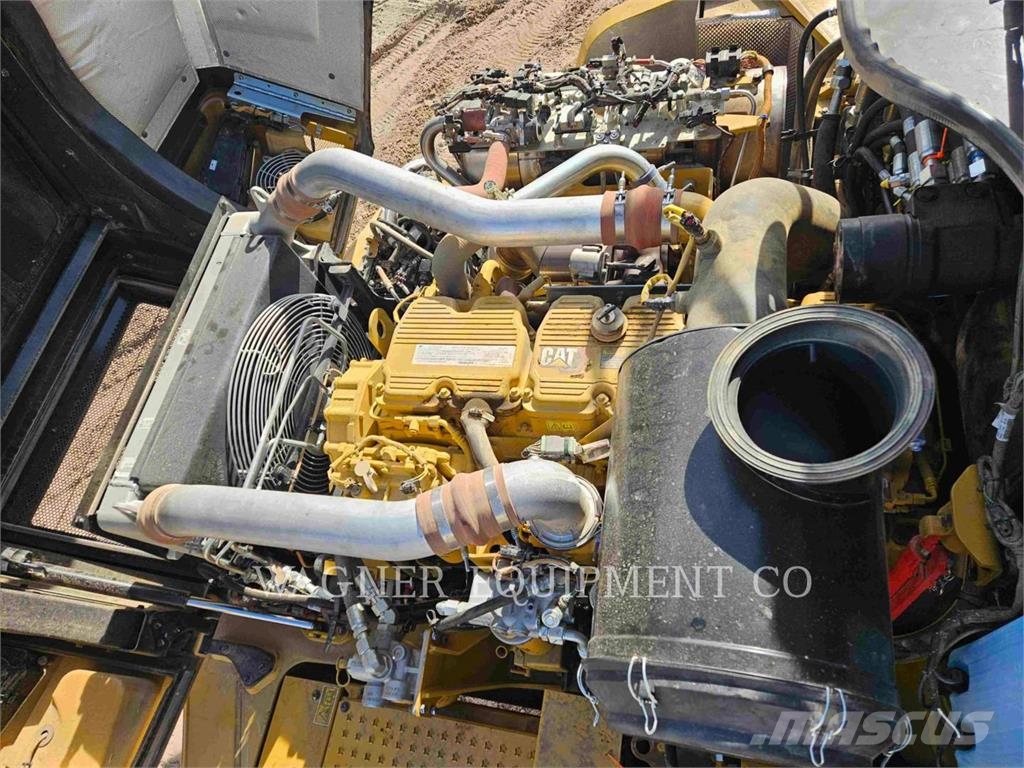 CAT 745 WT Wassertanker