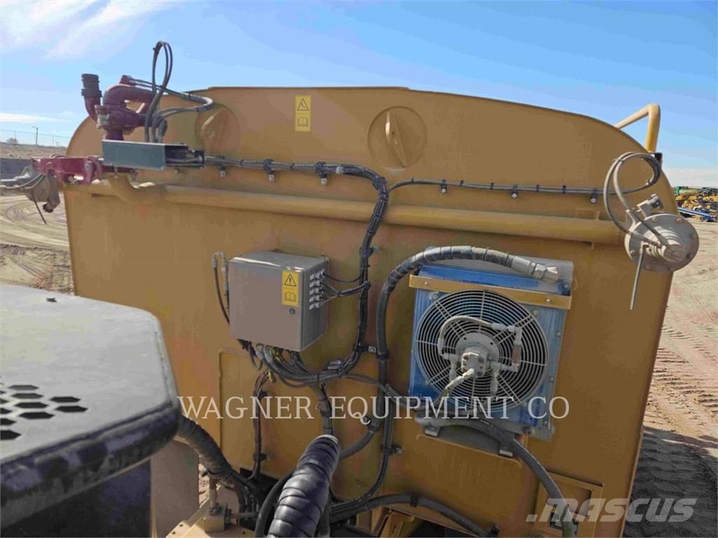 CAT 74504 Water tankers