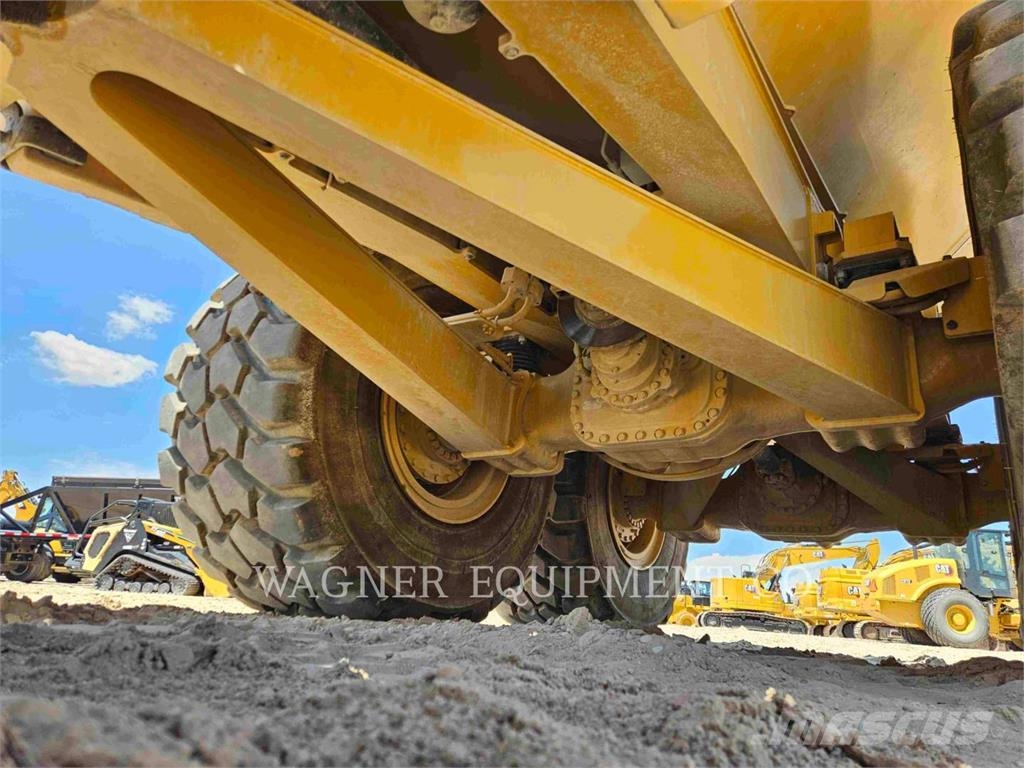 CAT 74504 Dumper - Knickgelenk