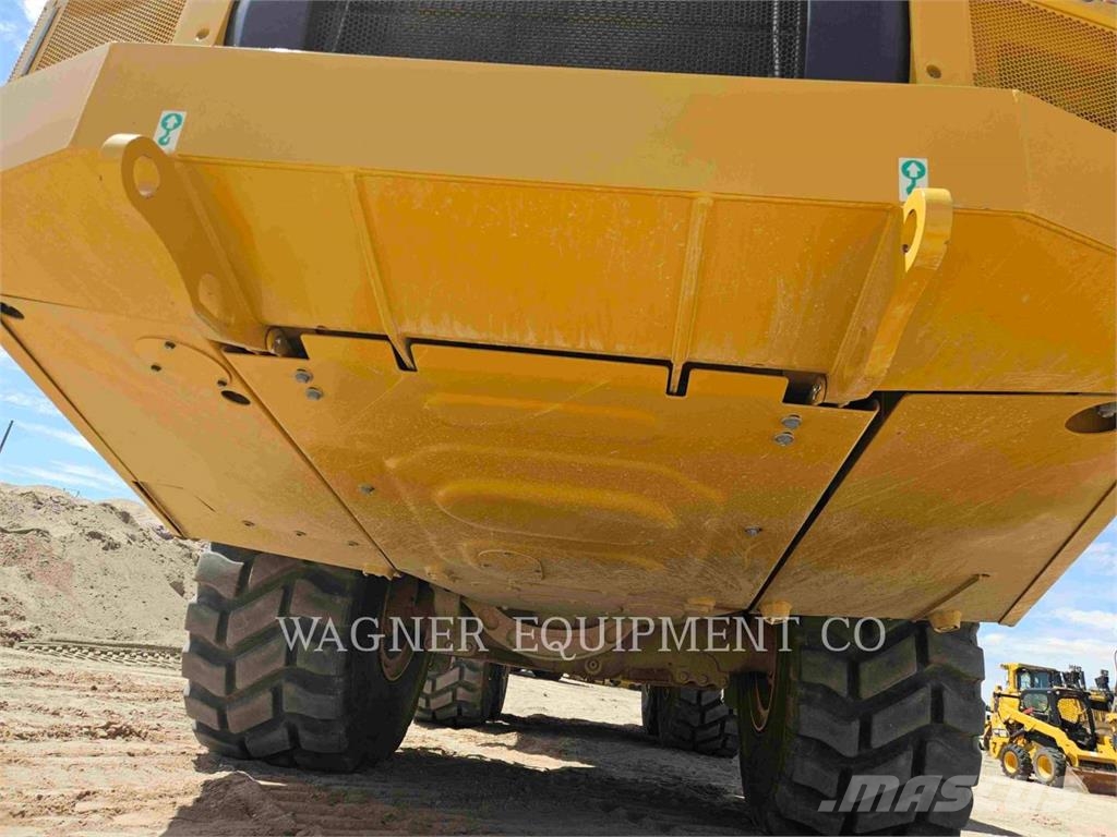 CAT 74504 Dumper - Knickgelenk