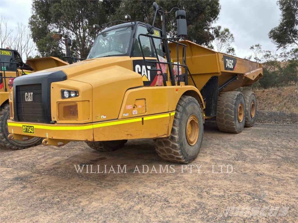 CAT 745C Zglobni damperi