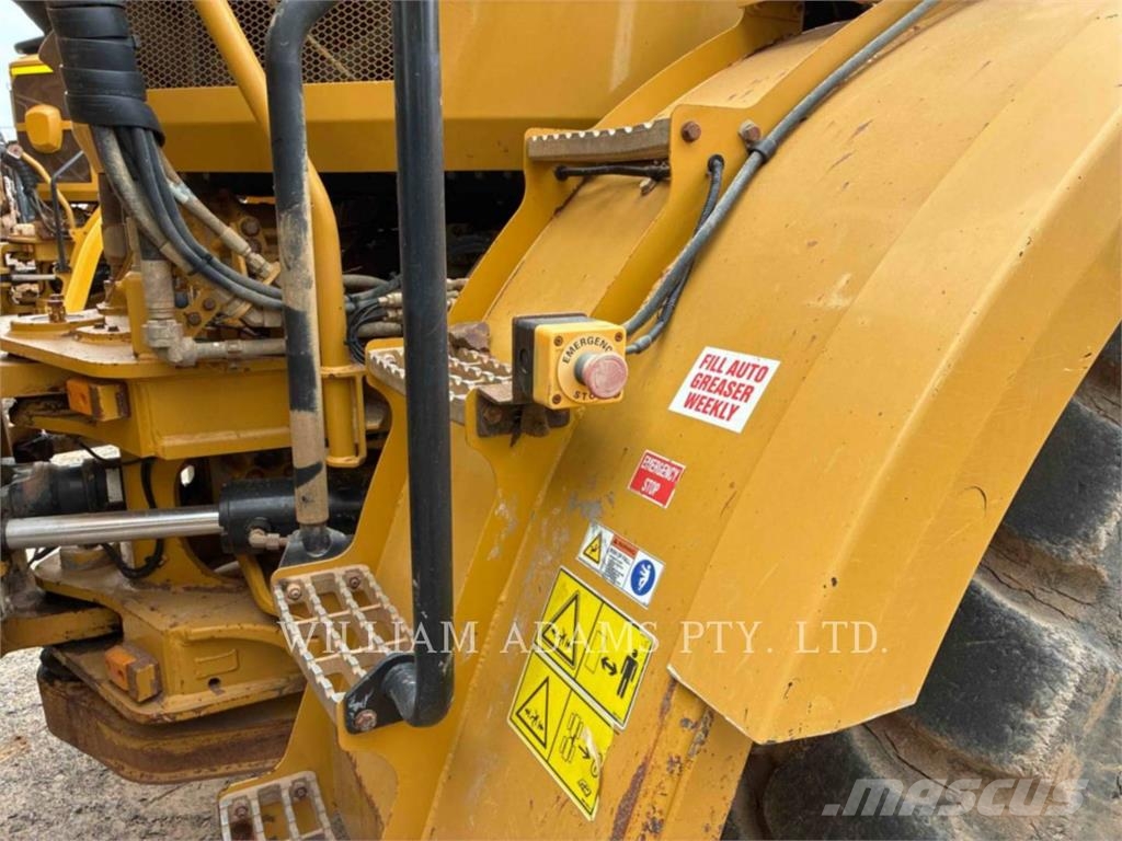 CAT 745C Zglobni damperi